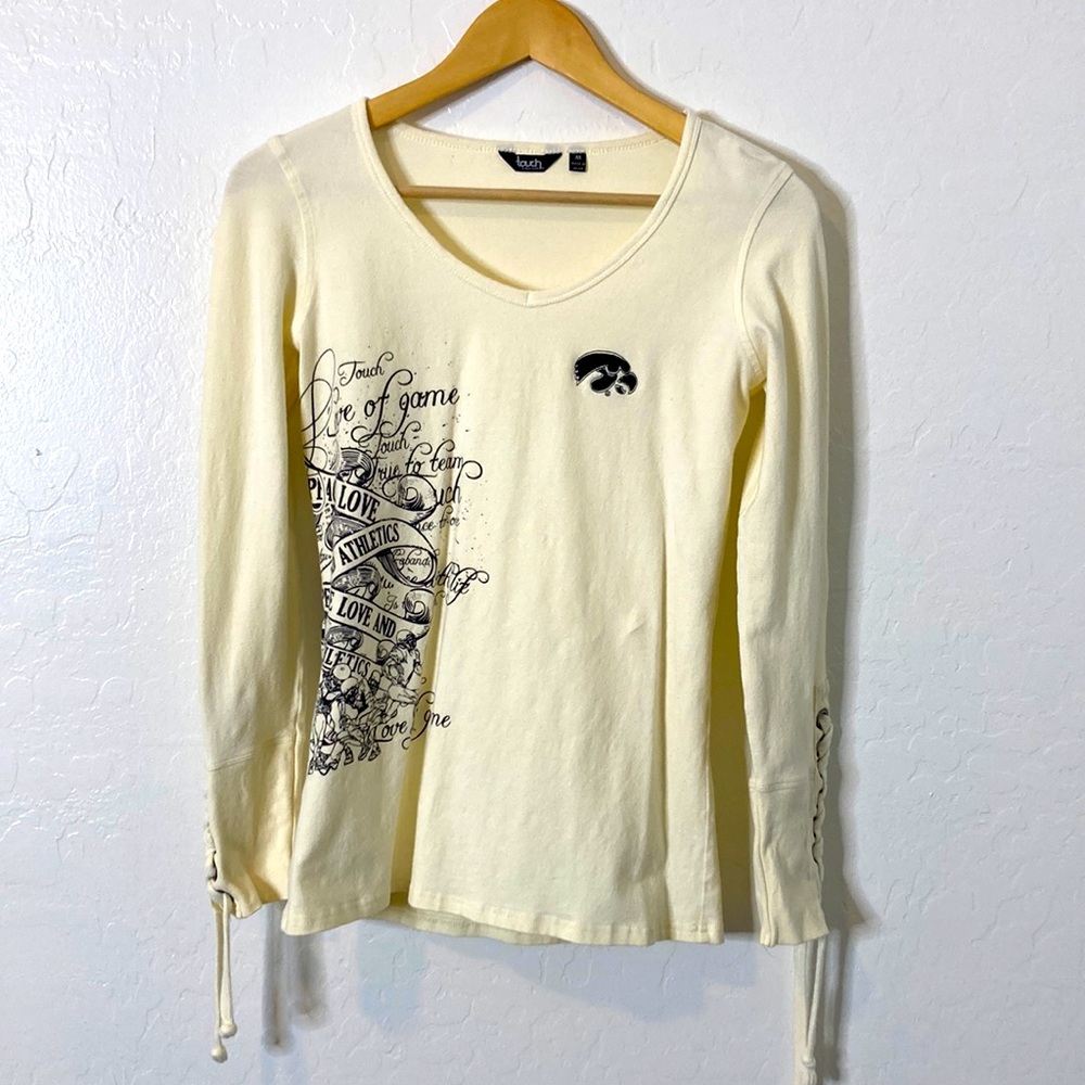 Iowa Hawkeyes Ivory Long Sleeved Top Size M